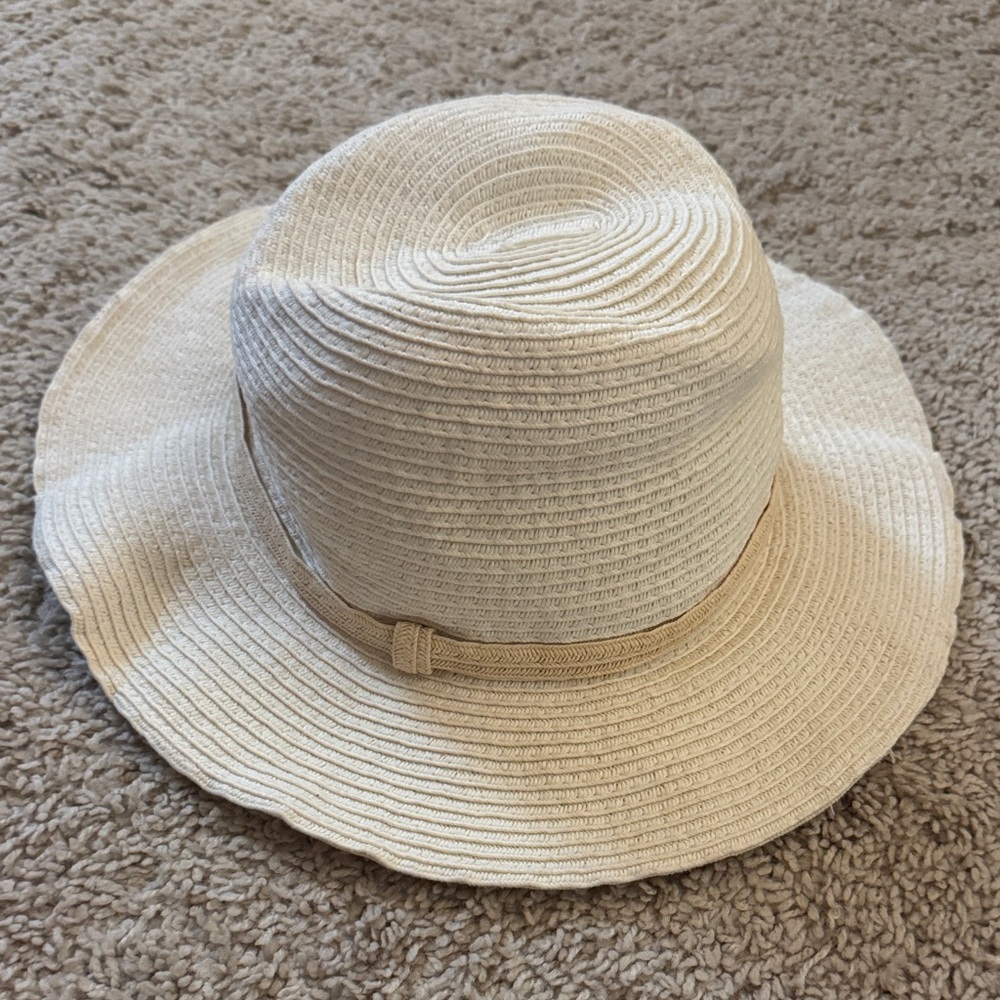 David and Young Cream Hat